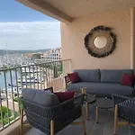 Апартаменты Mon Ecrin Sur La Marina Du Golfe De St Tropez