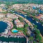 Mon Ecrin Sur La Marina Du Golfe De St Tropez Апартаменты